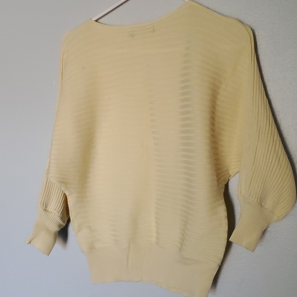 Sweater - Picture 3 of 3